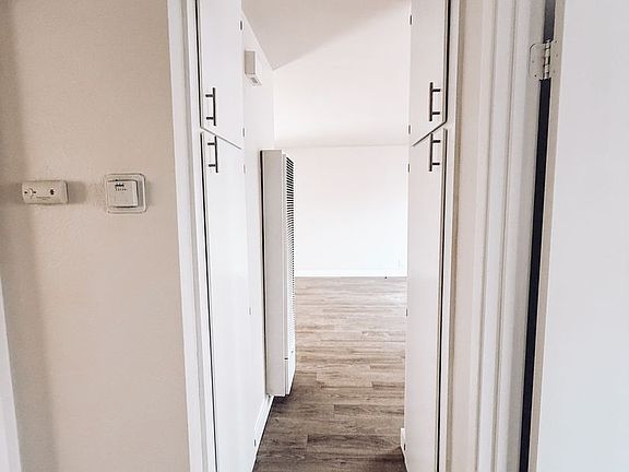 3rd image of 1443 W 179th St APT 105