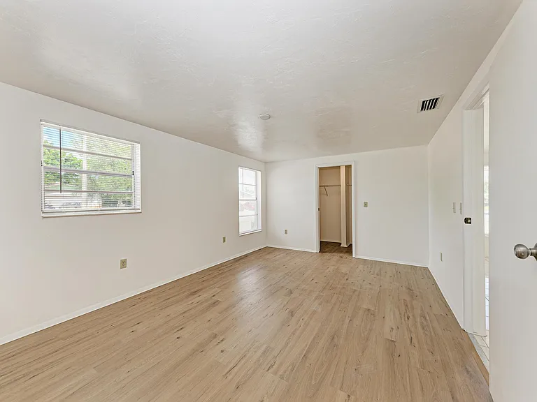 3602 63rd St W — Photo 19
