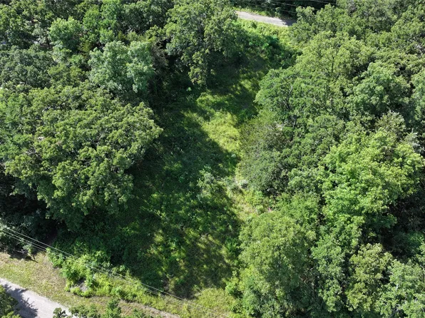 2627 Elmwood Dr, Wills Point, TX 75169