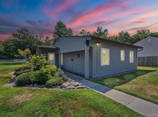 85 Lakeside Rd, Mahopac, NY 10541