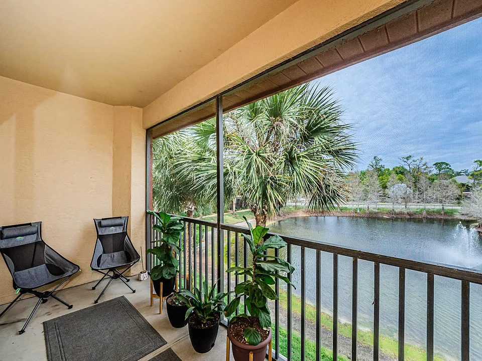 2173 Tuscany Trce #163