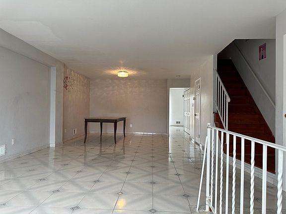 3rd image of 126 Rockne St