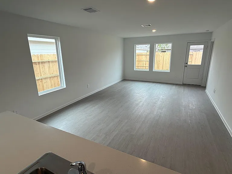 25292 Leather Leaf Ct — Photo 5