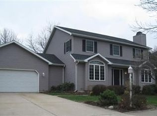 1353 W 95th Pl, Crown Pt, IN 46307