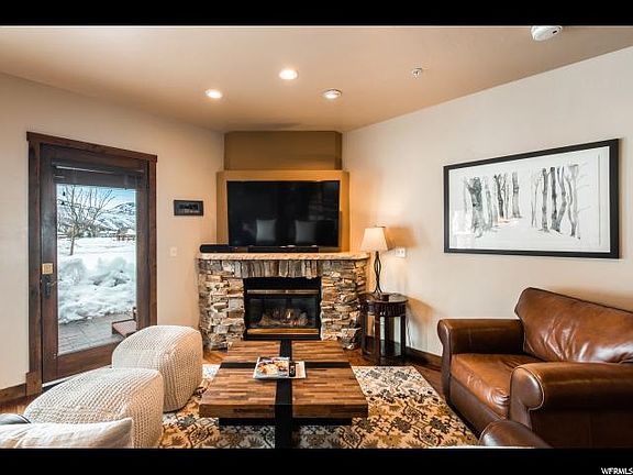 3rd image of 2880 Deer Valley Dr E #6123