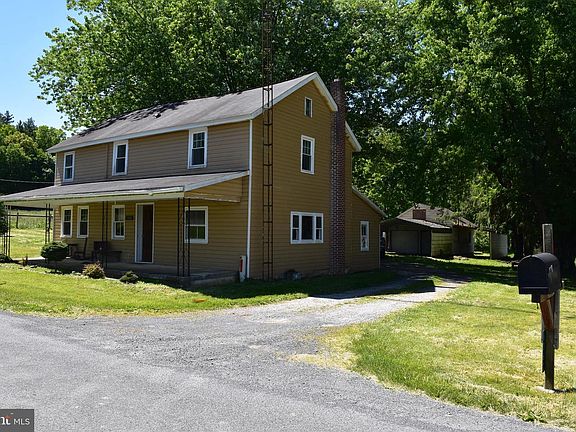 2nd image of 1362 New Rd