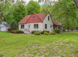 5511 Erickson Rd, Mounds View, MN 55112