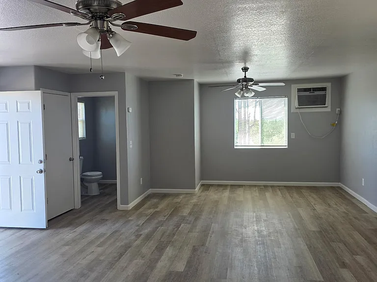 5063 Central Ave — Photo 18