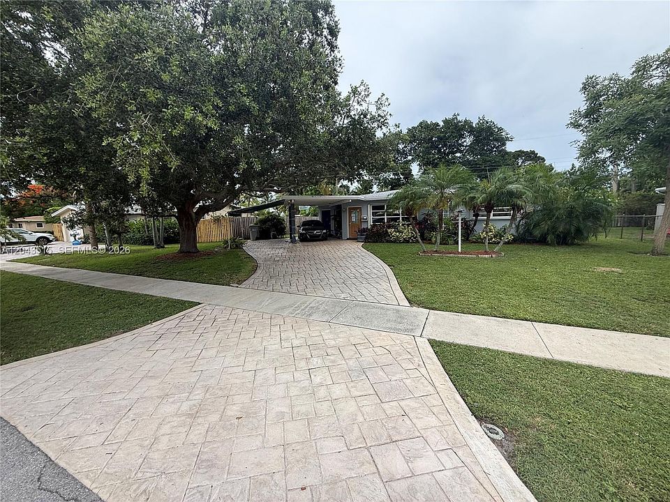 1st image of 1232 SW 1st Ave