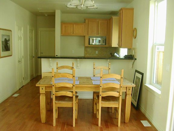 5th image of 111 Creekside Village Dr