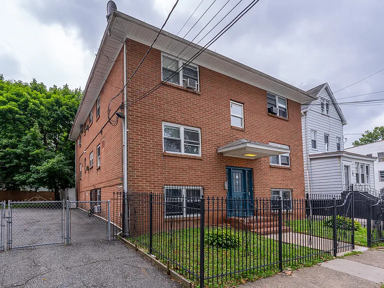 22 Howard St #4 — Photo 13
