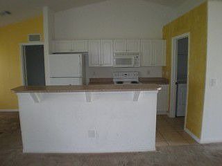 4th image of 2602 NW 5th Ave