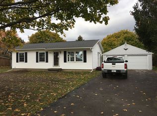 7325 Randall Rd, Le Roy, NY 14482