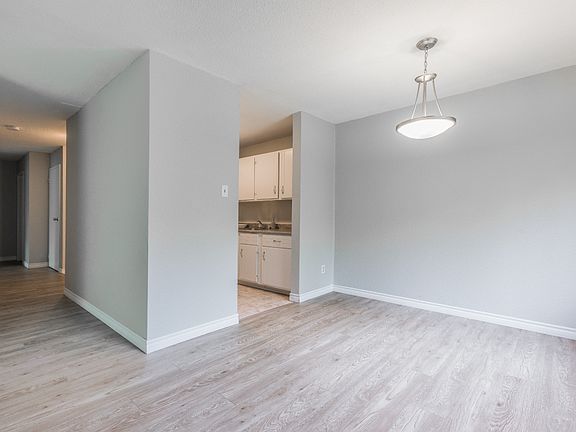 4th image of 85 Westgrove Pl #10
