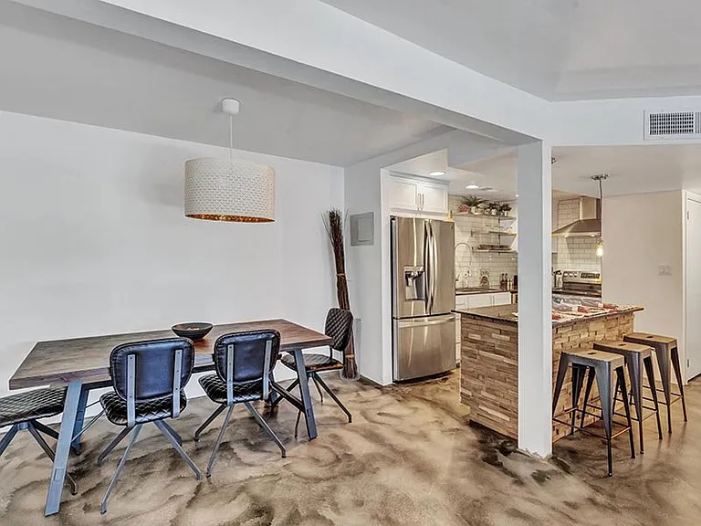 456 W Brown Rd — Photo 5