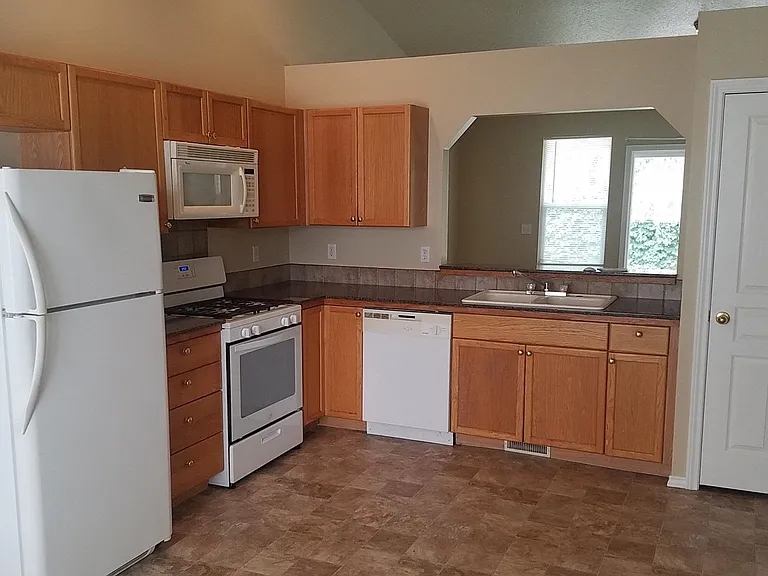 11834 W Huckleberry Dr — Photo 3