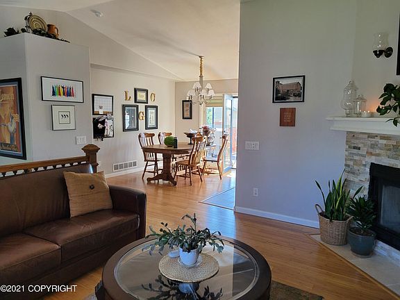 Living room to dining room