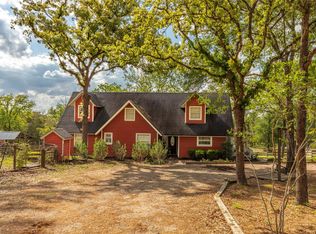 636 Deer Run Rd, Bellville, TX 77418