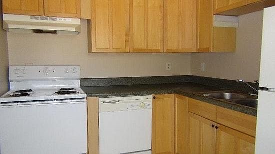 5th image of 1849 Livingstone St