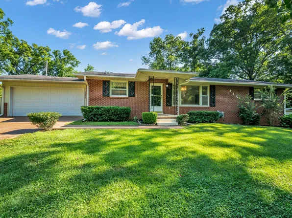 115 Atkinson Hts, Centerville, TN 37033