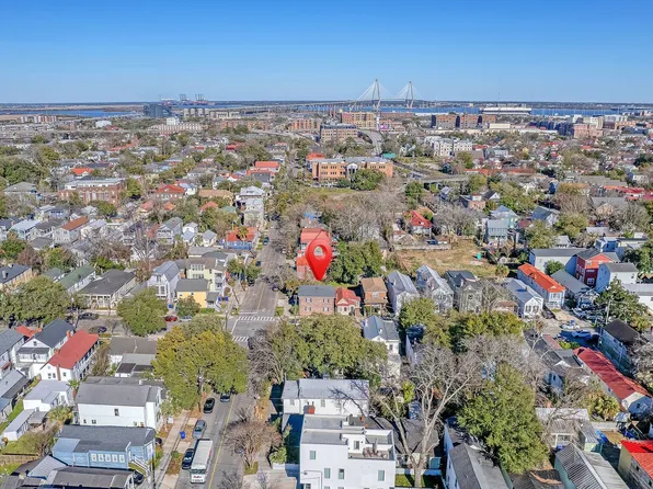 185 Fishburne St, Charleston, SC 29403