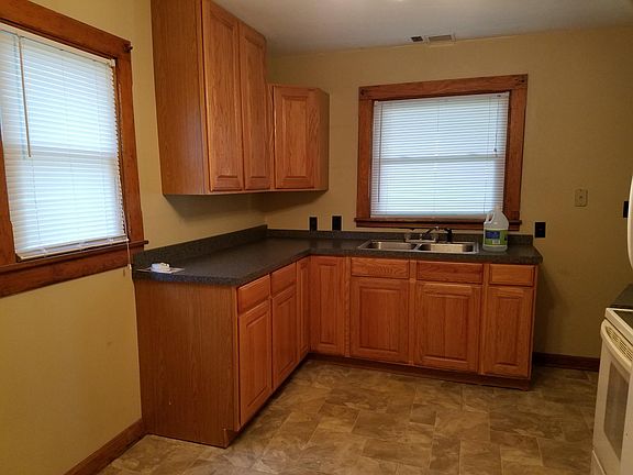 5th image of 1512 Vine St