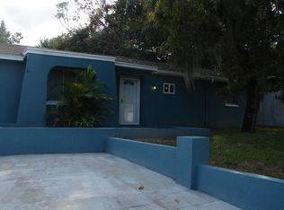 5640 Front Dr, Holiday, FL 34690