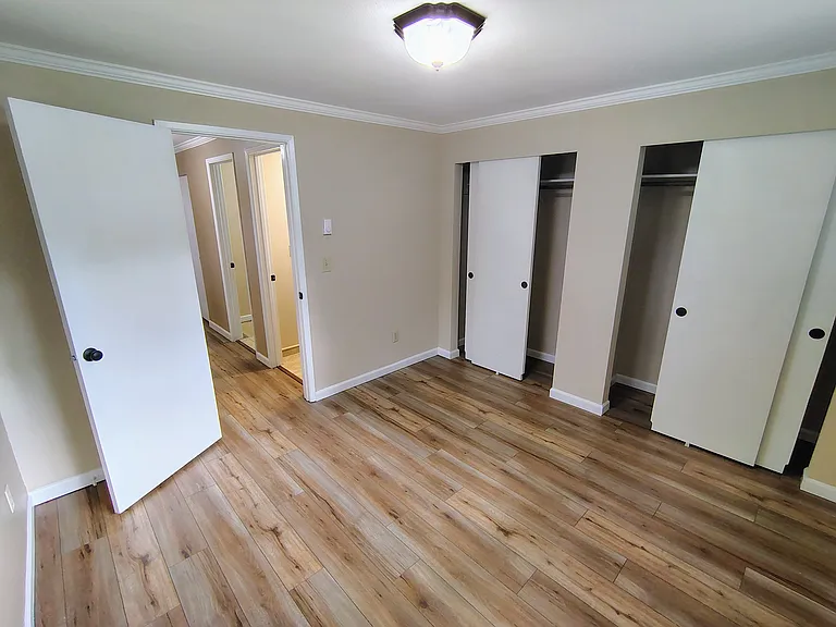 603 Sutton Ln — Photo 20