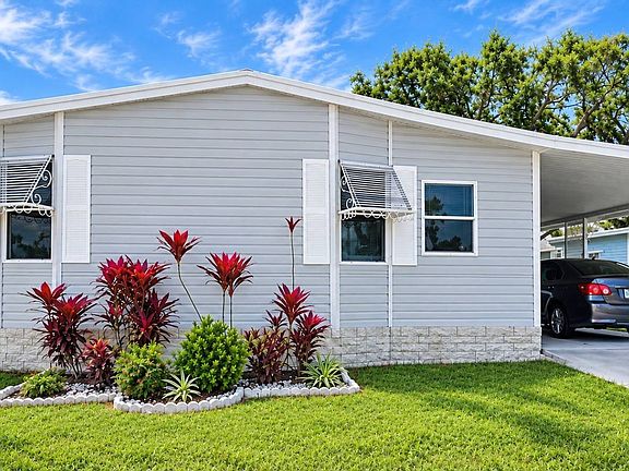 2nd image of 6873 Coconut Grove Cir