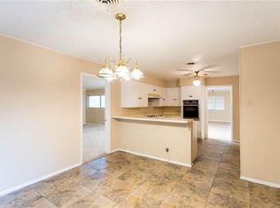 709 Wyche Dr, Irving, TX 75061
