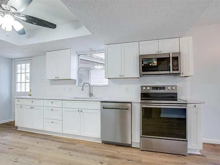 605 Jeff Davis Ct — Photo 11