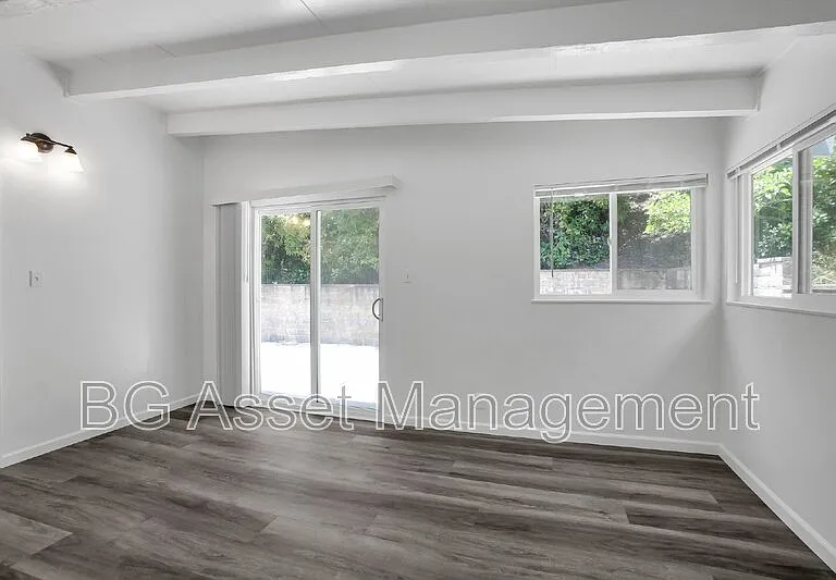 1588 Ridgecrest Rd — Photo 14