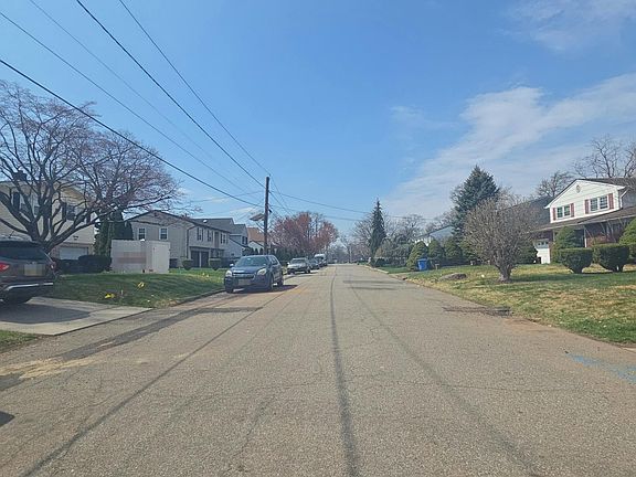 4th image of 88 W Willow St
