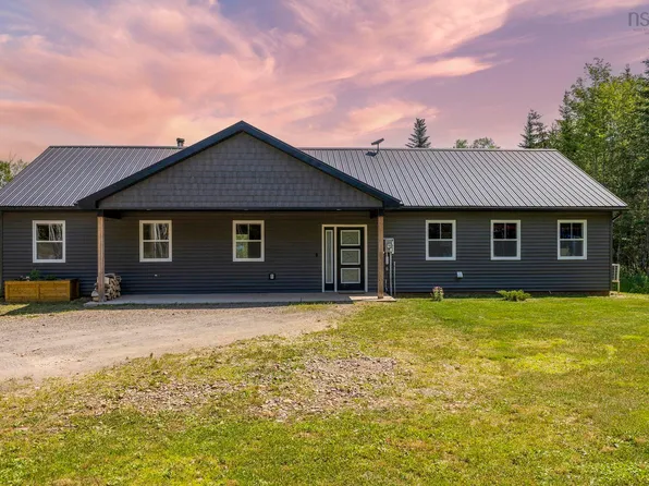 1251 Shortts Lake West Rd, Alton, NS B0N 2J0