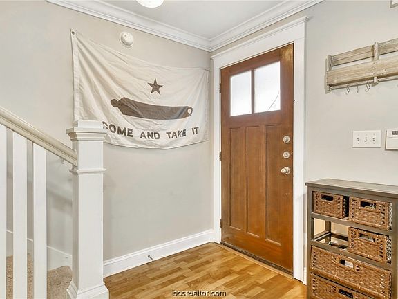 4th image of 1725 Harvey Mitchell Pkwy S APT 125
