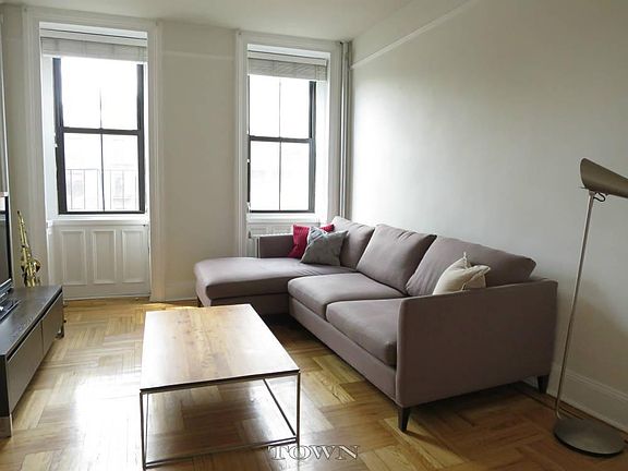 4th image of 195 Prince St APT 5F