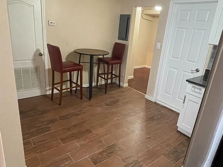 537 N 13th St #3F — Photo 7