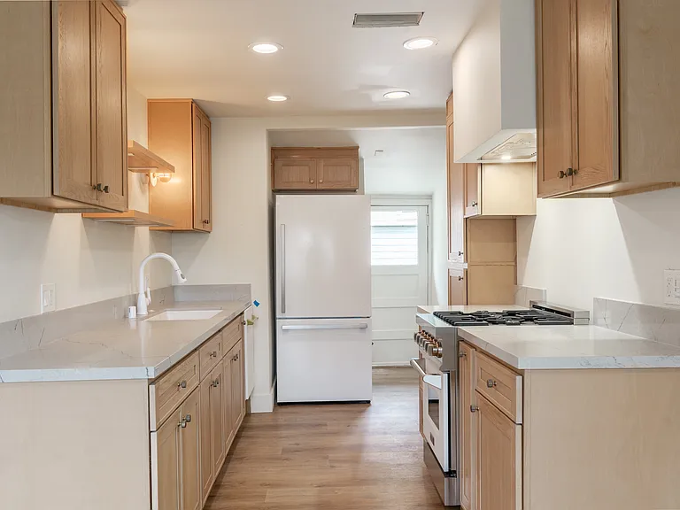 5059 Eaton St — Photo 2