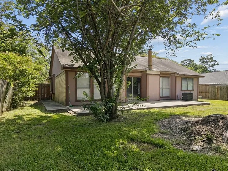 22131 Bridgebrook Dr — Photo 17