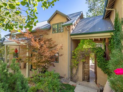 861 Paseo De Don Carlos, Santa Fe, NM, 87501
