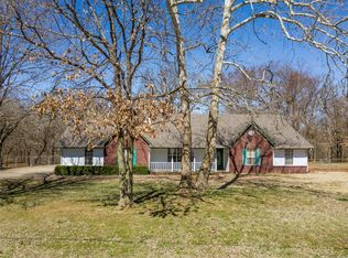 15301 Fox Run Dr, Claremore, OK 74017