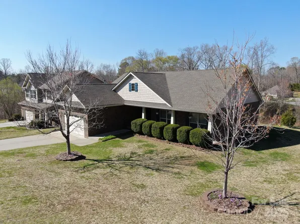 7283 Bradberry Ln, Denver, NC 28037