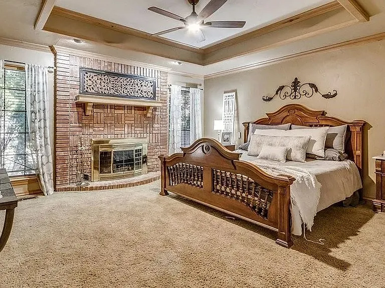 1408 Fox View Ct — Photo 14