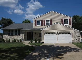 2 Downing St, Cherry Hill, NJ 08003