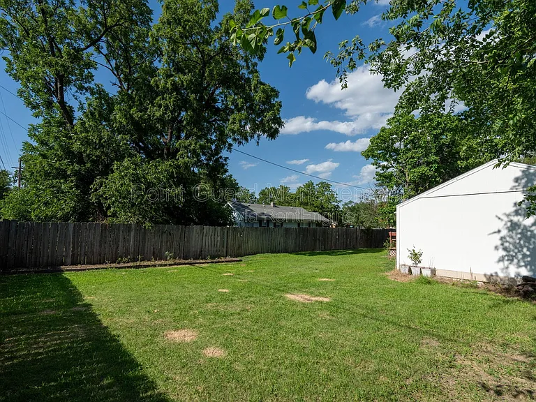 547 N Custer St — Photo 37
