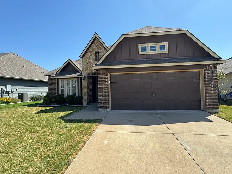 3012 Samson Dr — Photo 1