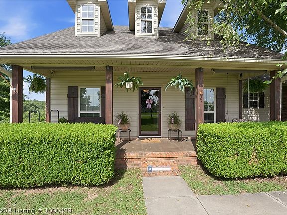3rd image of 9626 Blane Cir