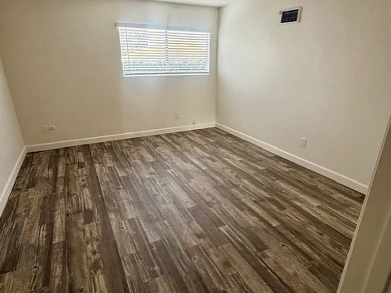 Anza Oaks Apartments — Photo 23