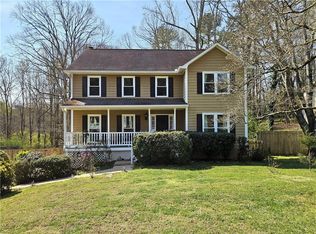 275 Carriage Station Cir, Roswell, GA 30075