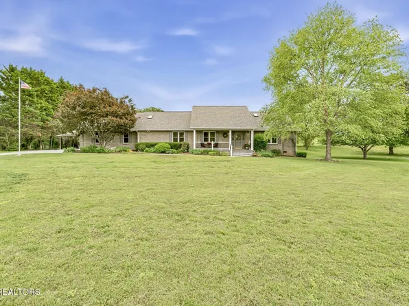 3541 Peppermint Hills Dr, Maryville, TN 37804